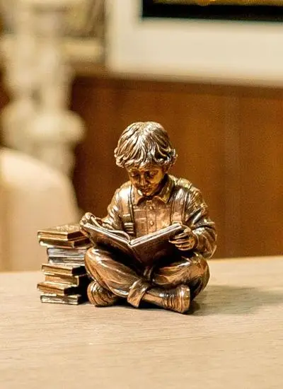 Reading Time Boy